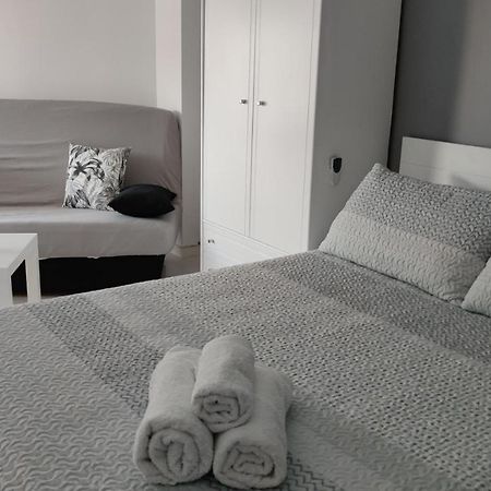 Estudio Torrox Playa- Vistas Al Mar Y Piscina ภายนอก รูปภาพ